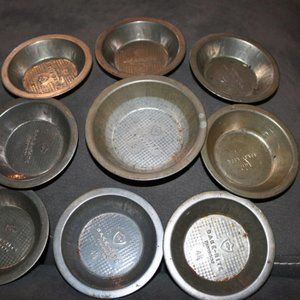 Lot of 7 mixed bake-rite tinware 4 1/4 GSW Star Lite Kitchen metal